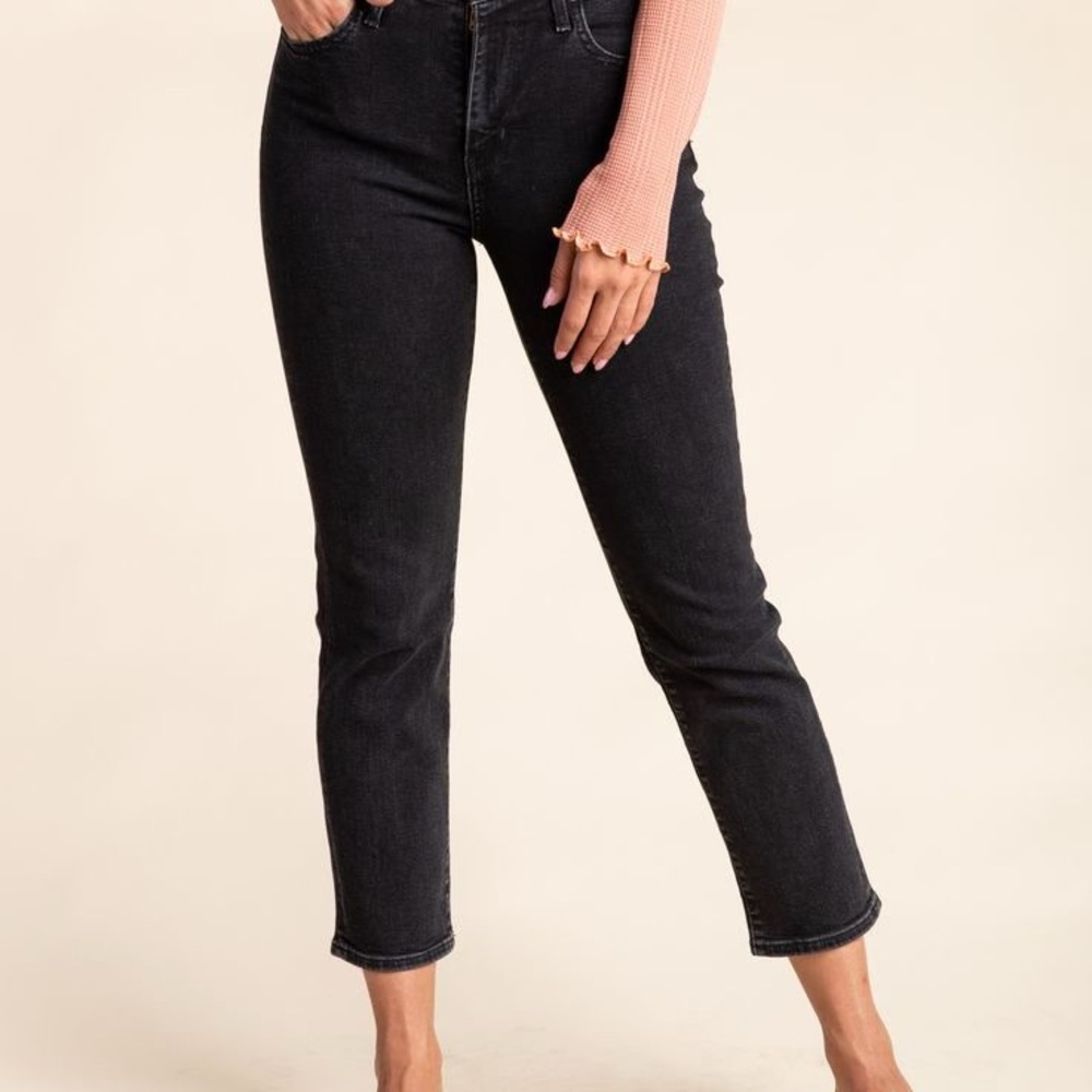 Levi’s 724 high-rise straight crop black jeans size 24
